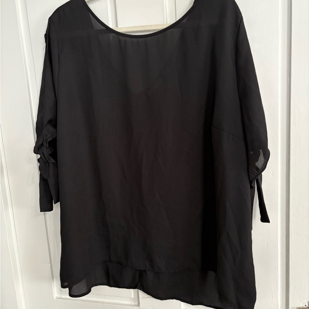 ⭐️$4 when bundled- Sweet Pea for New York & Company Black Tie Sleeve Blouse